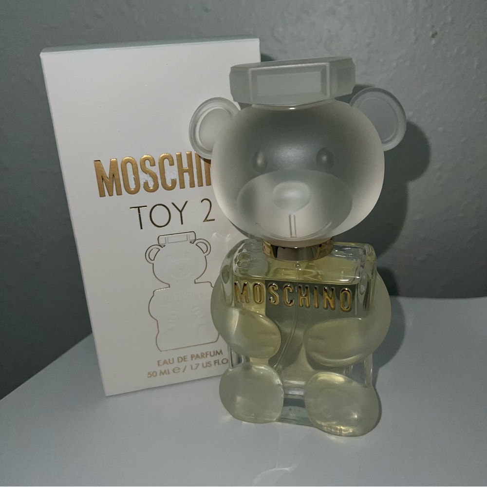 Moschino Toy 2 Bear-Shaped Perfume - Gold and White